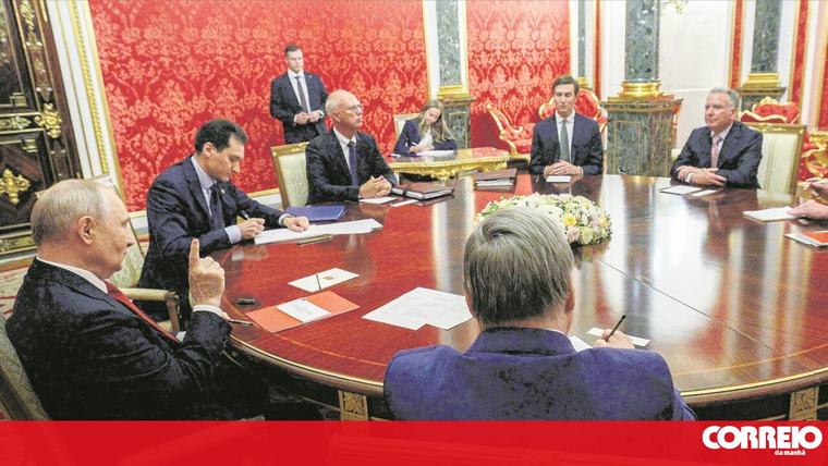 Visita de enviados de Trump traz pausa na guerra