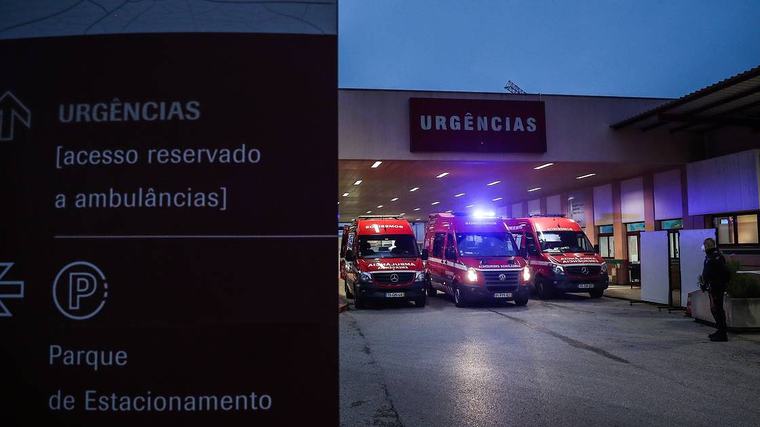 Doente de 70 anos esperou 36 horas nas urgências do Amadora-Sintra