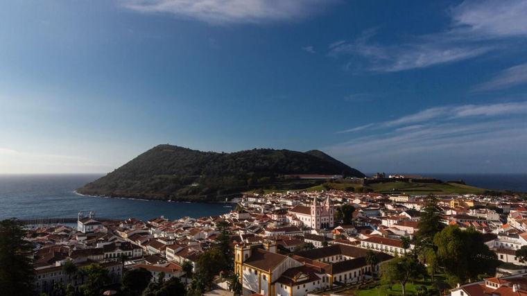 "É horrível." Turismo nos Açores desce pelo décimo mês consecutivo e afeta famílias Economia