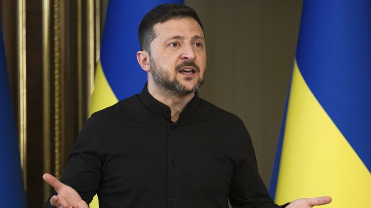 Guerra na Ucrânia: conversas "encorajadoras" entre EUA e Ucrânia; tensão Alemanha-Rússia aumenta