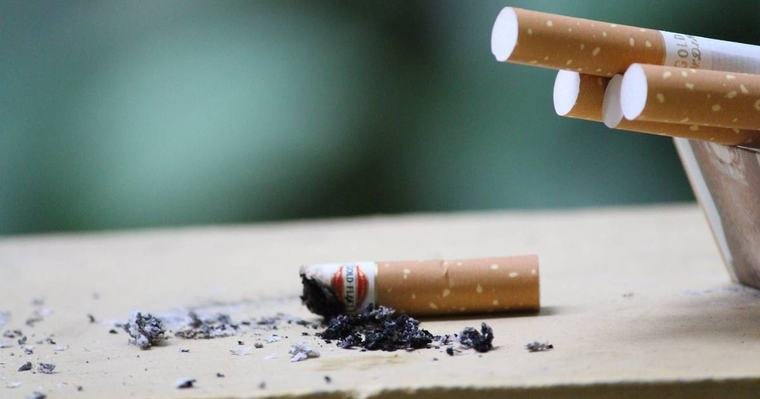 Fumo passivo afeta mais de 2 mil milhões de pessoas e é responsável por 1,66 milhões de mortes