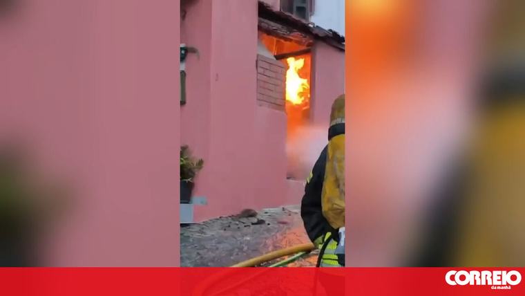 Fuga de gás provoca incêndio em habitação e deixa família desalojada em Condeixa-a-Nova