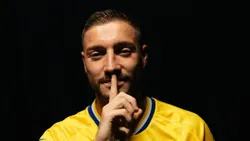 OFICIAL: Roko Jurisic reforça defesa do Estoril